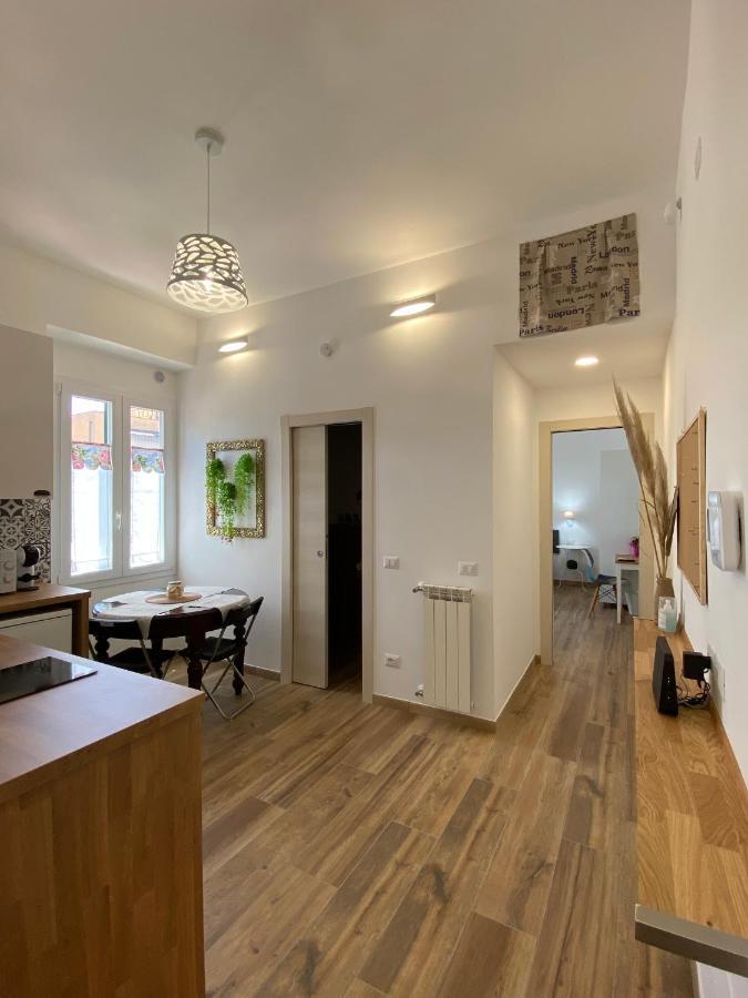 Menasihome Roma Esterno foto