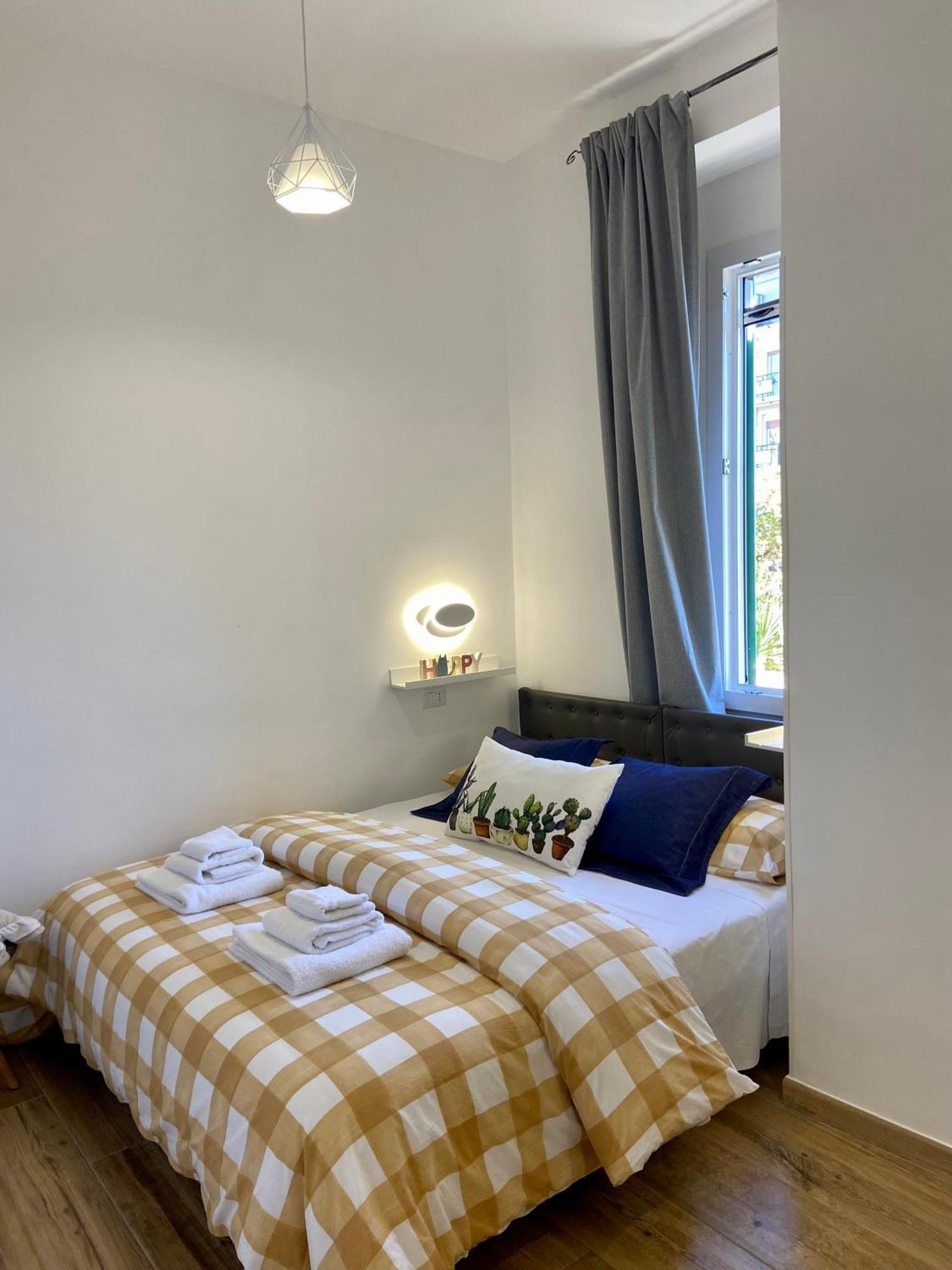 Menasihome Roma Esterno foto